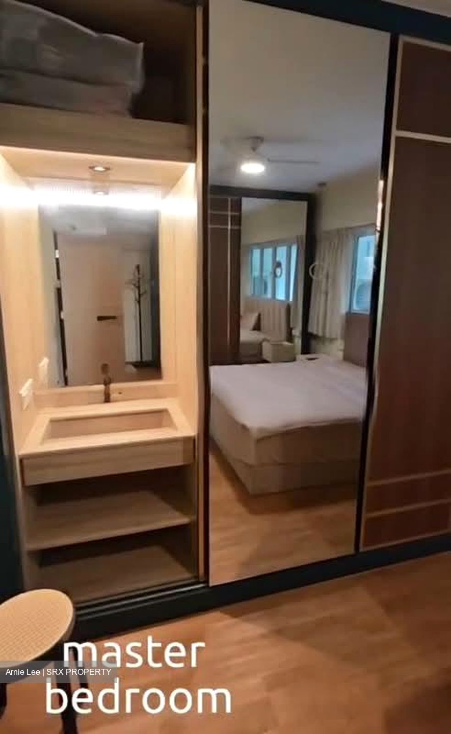 Blk 201 Clementi Avenue 6 (Clementi), HDB Executive #567699371